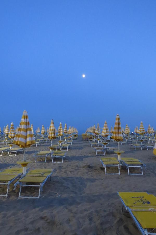 Hotel Strand A Frontemare Lido di Jesolo Dış mekan fotoğraf