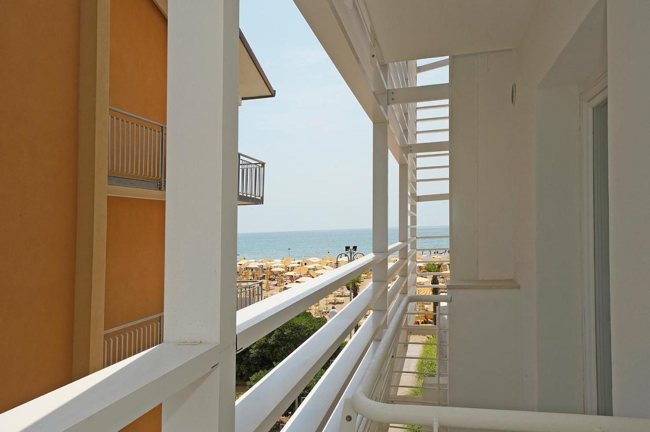 Hotel Strand A Frontemare Lido di Jesolo Dış mekan fotoğraf