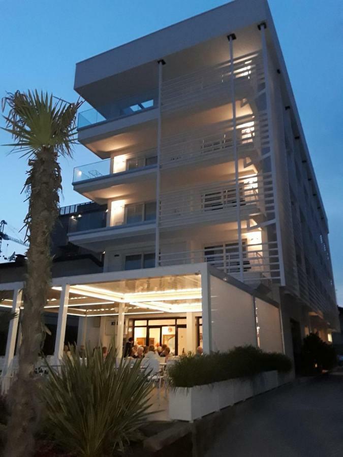 Hotel Strand A Frontemare Lido di Jesolo Dış mekan fotoğraf